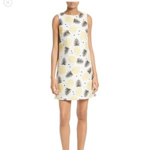 Alice + Olivia Clyde Shift Dress. Size 0.